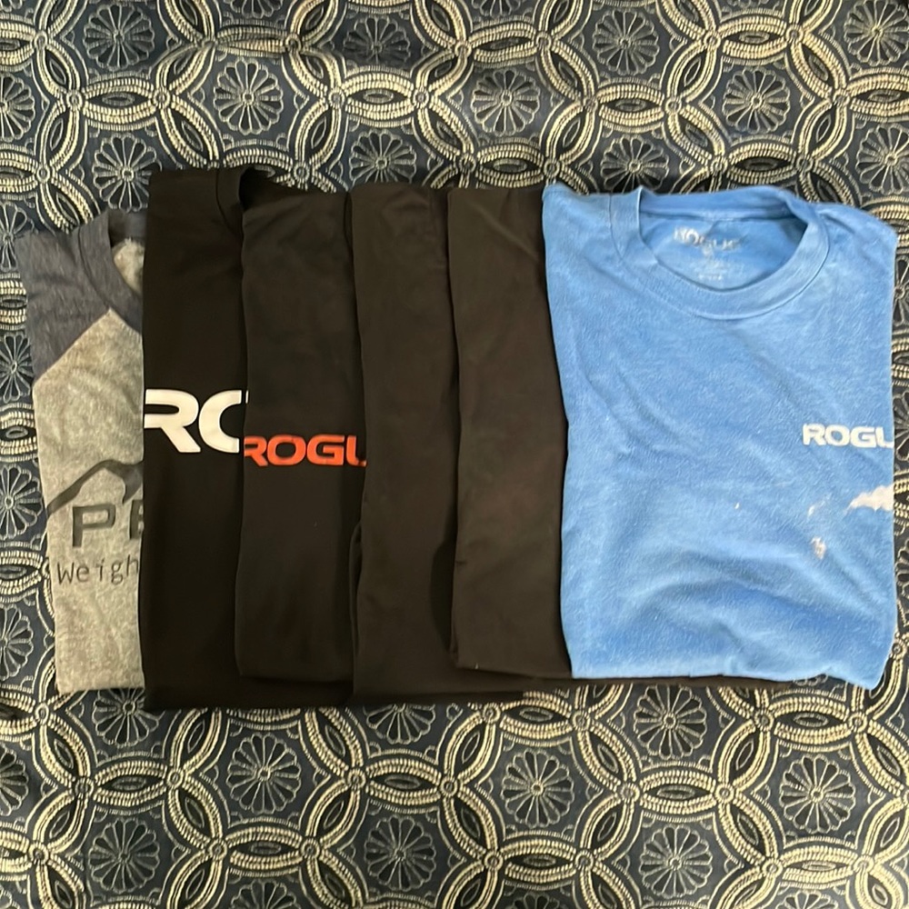Lot of 6 gym shirts, 5 are Rogue Fitness, one baseball tee weightlifting